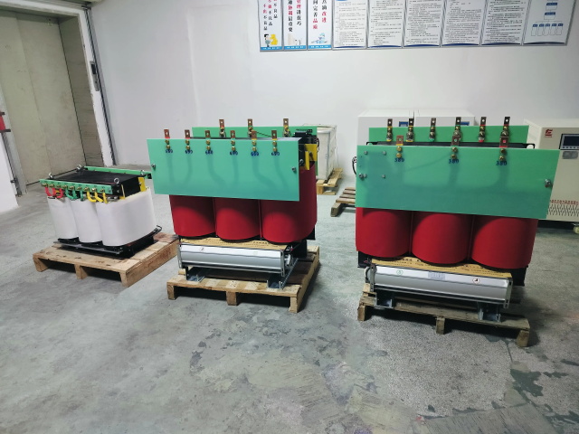 黄陵KS11-1000KVA矿用变压器